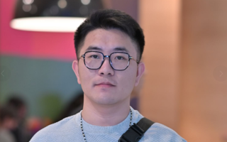 雒艳火